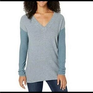 Prana Women's V-Neck Sweater - Blue and Gray